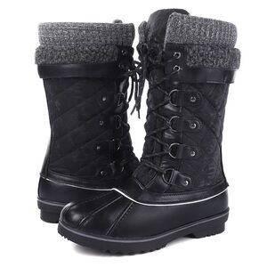 Women's Black and Silver Quilted Winter Boots New with Tags